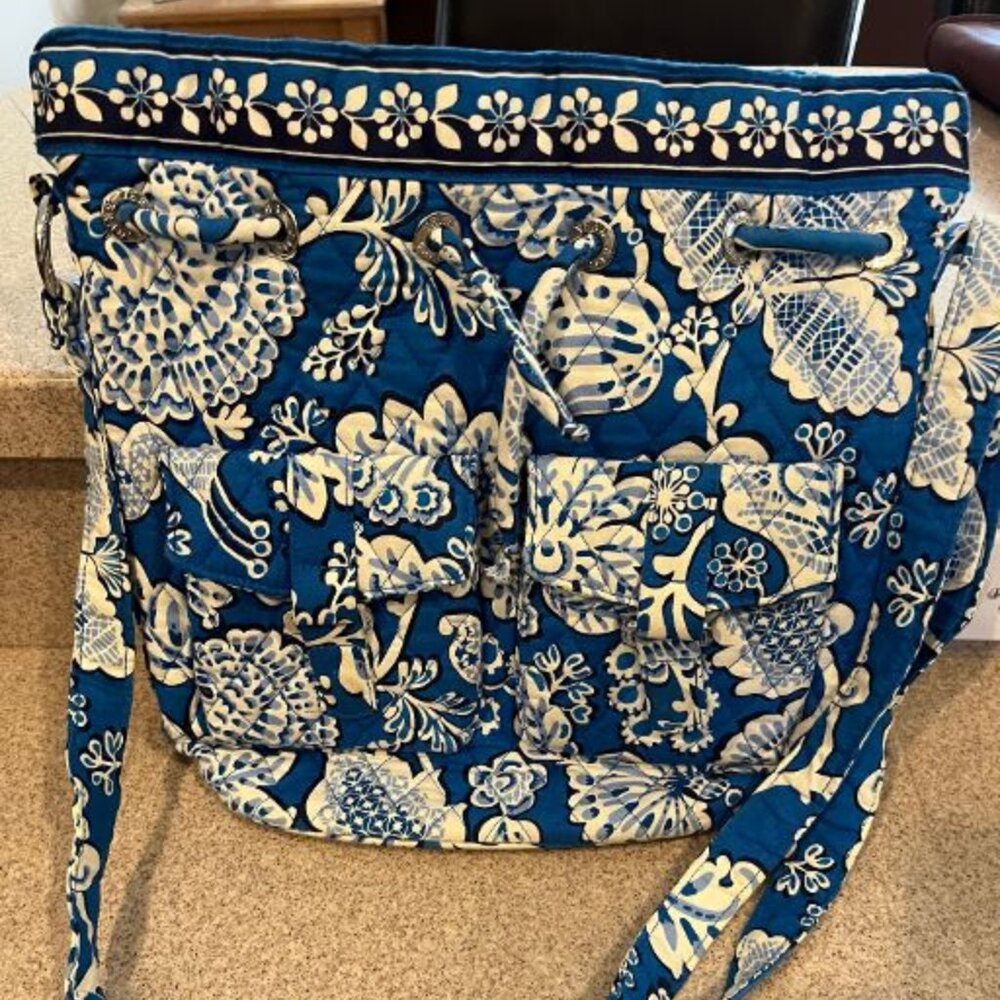 Vera Bradley Crossbody Adjustable Hobo Bag (Blue Lagoon)
